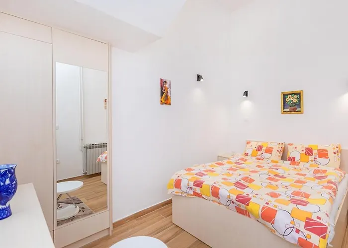 Old Town View - One Bedroom Apartament