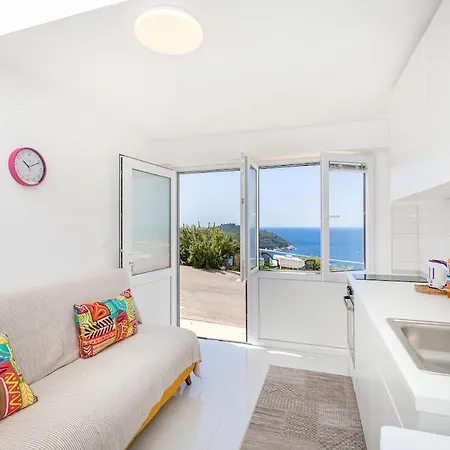 Old Town View - One Bedroom *